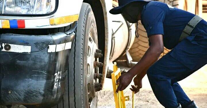 “Cracking Down: LCC Clamps 30 Trucks for Unauthorized Parking”