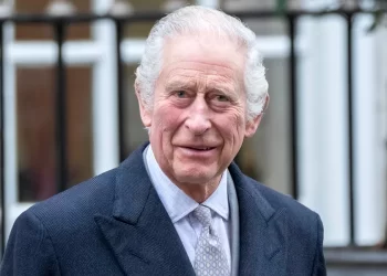 “Royal Health Crisis: King Charles III Diagnosed with Cancer”