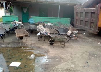 Lusaka Waste Management Company Cracks Down on Illegal Pushcart Operators