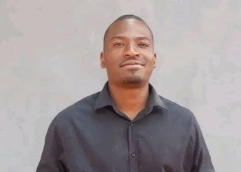 How a dictatorship is established 101