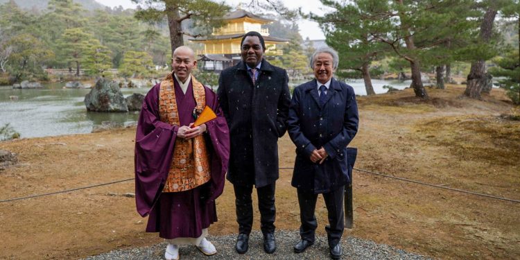 President Hakainde Hichilema Explores Japan’s Kinkakuji Temple, Highlights Cultural Preservation for Tourism Growth