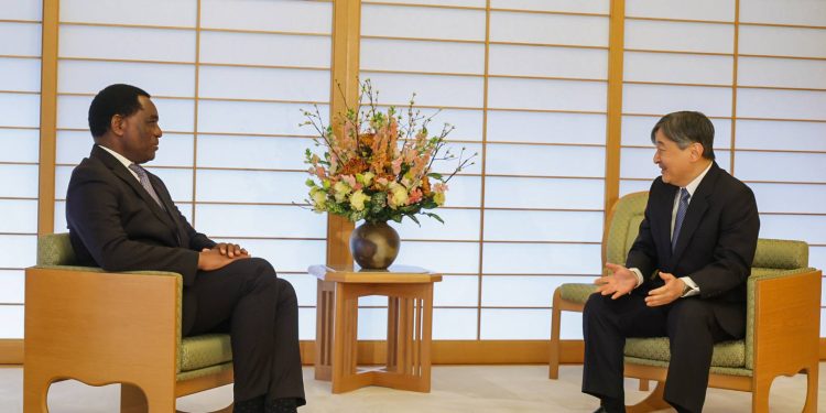Historic Diplomatic Moment: President Hakainde Hichilema Meets Emperor Naruhito at Tokyo’s Imperial Palace 🇿🇲🤝🇯🇵