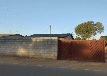 🏡 TWO-BEDROOM HOUSE FOR SALE IN A PRIME LOCATION! 🏡